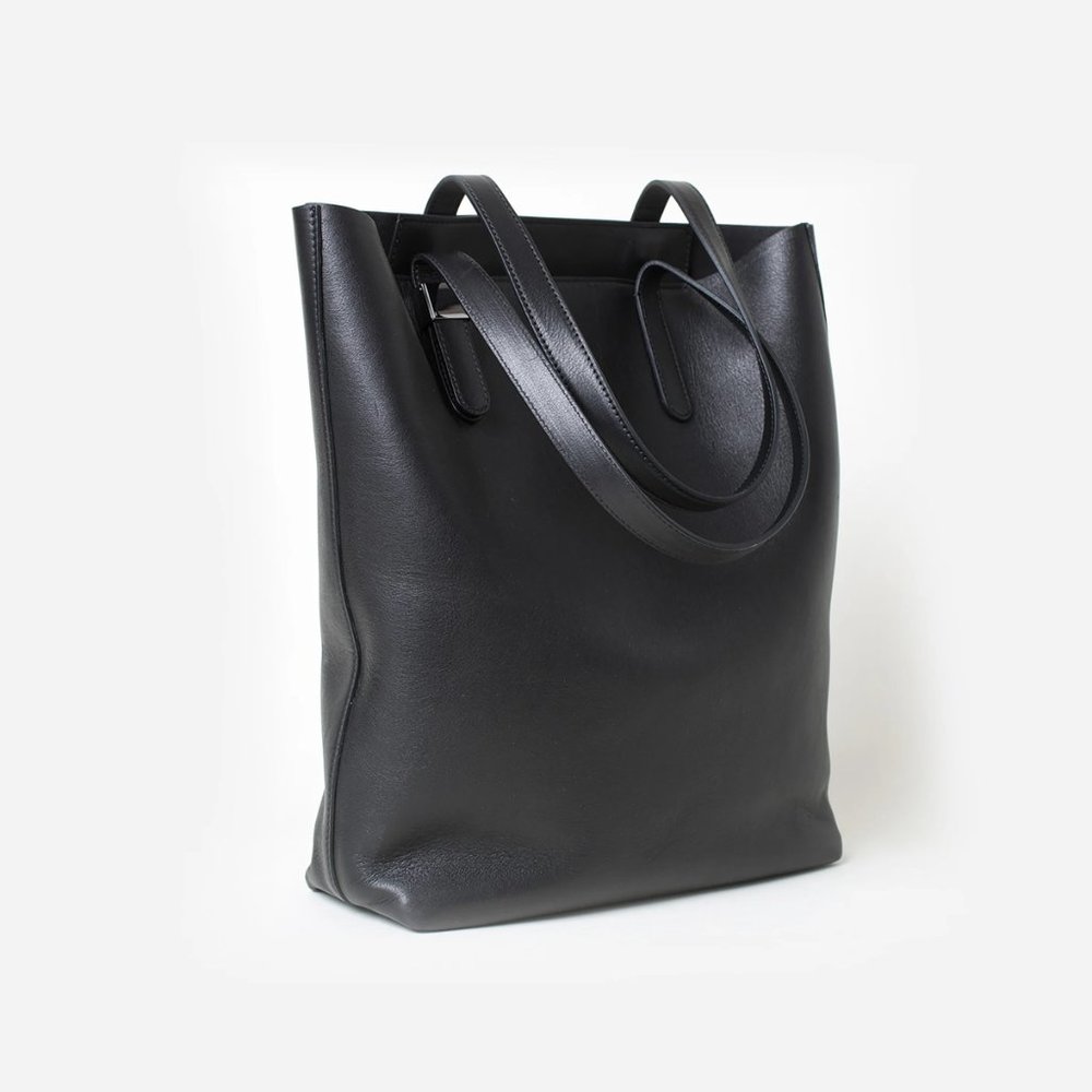 Everlane Petra Magazine Tote in Black